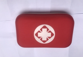 Trousse de premier secour et boite d’urgence First aid kit