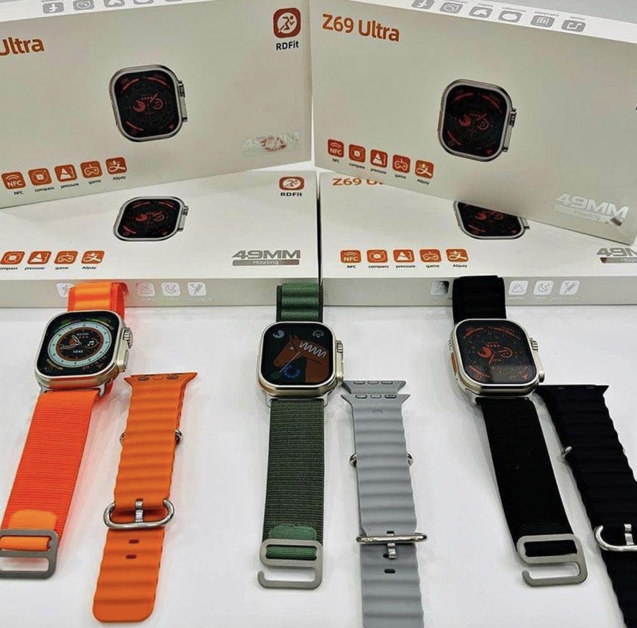 Apple Watch ultra 8 Promo 
Modele: T500 plus Pro Serie 8
La montre connectée, aussi appelée « montre intelligente » ou en anglais smartwatch est une montre électronique qui intègre des fonctions de communication élaborées : réception-émission d