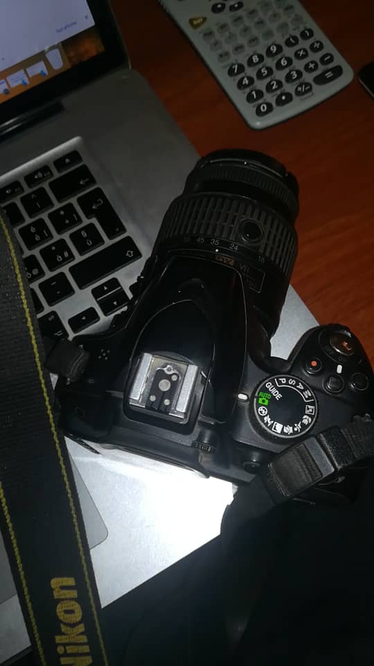 Nikon d3200 appareil photo numérique reflex 24.2 k 24 Mpx qui autorisent de forts recadrages. Bonne gestion du bruit électronique jusqu