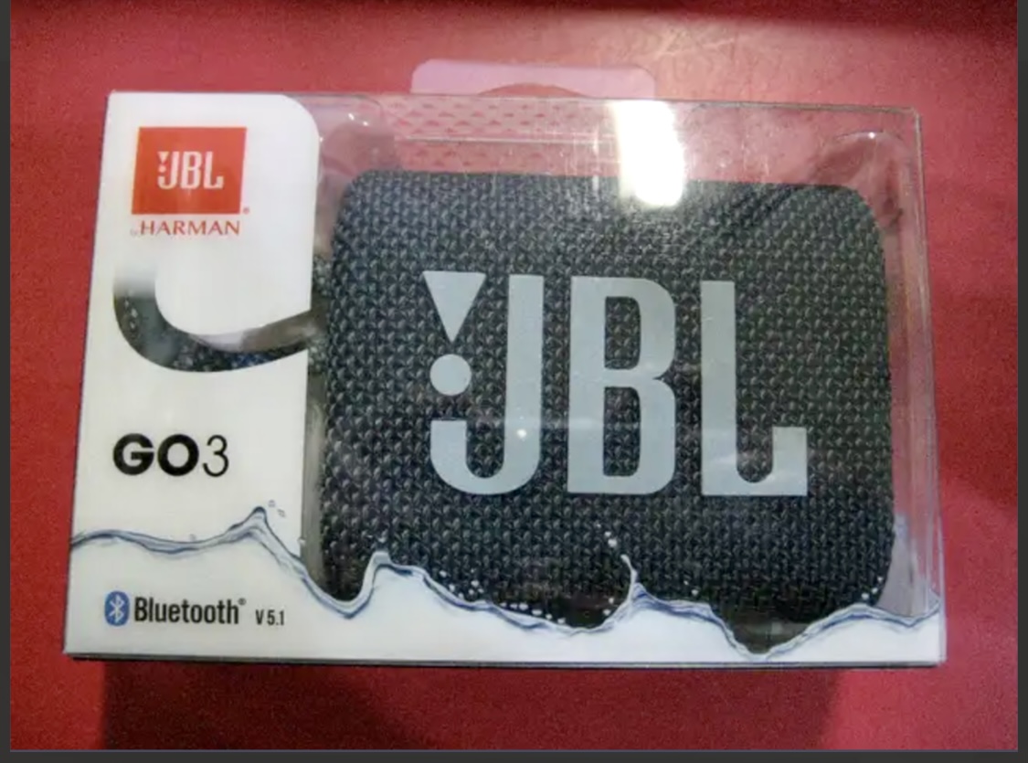JBL Go 3 authentique  Jbl go 3 - fiche technique taille 8,6 x 6,9 x
4,0cm poids 209g *puissance : 4,2 watts
rms temps de charge 2,5 heures *jusqu