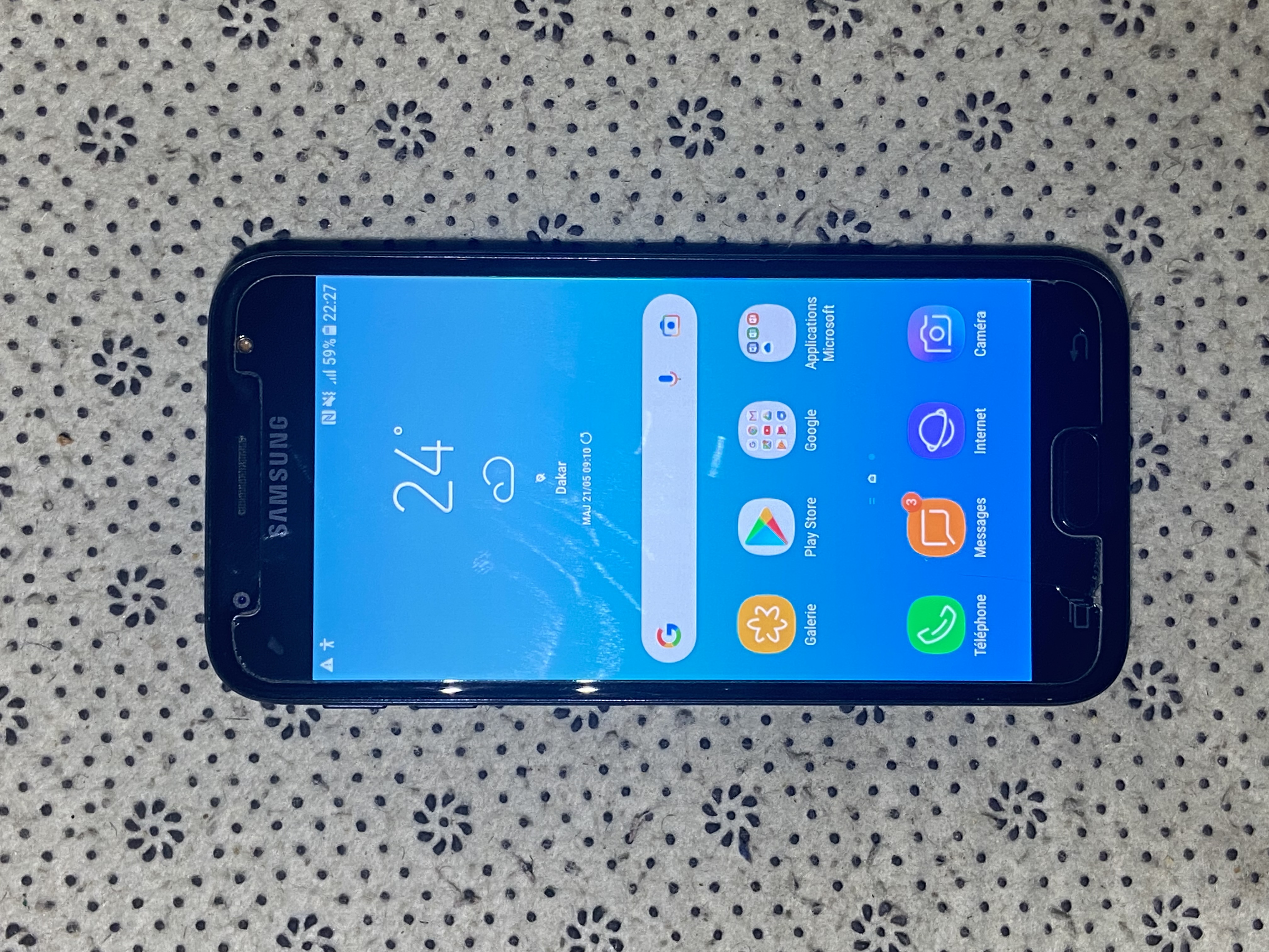Samsung Galaxy J3 Je vends un Samsung J3 2017 tout
fonctionne pas de problème aucune
rayure aussi propre impeccable
Stockage 16giga
Ram 2 giga
Dual-sim prend 2 cartes sim