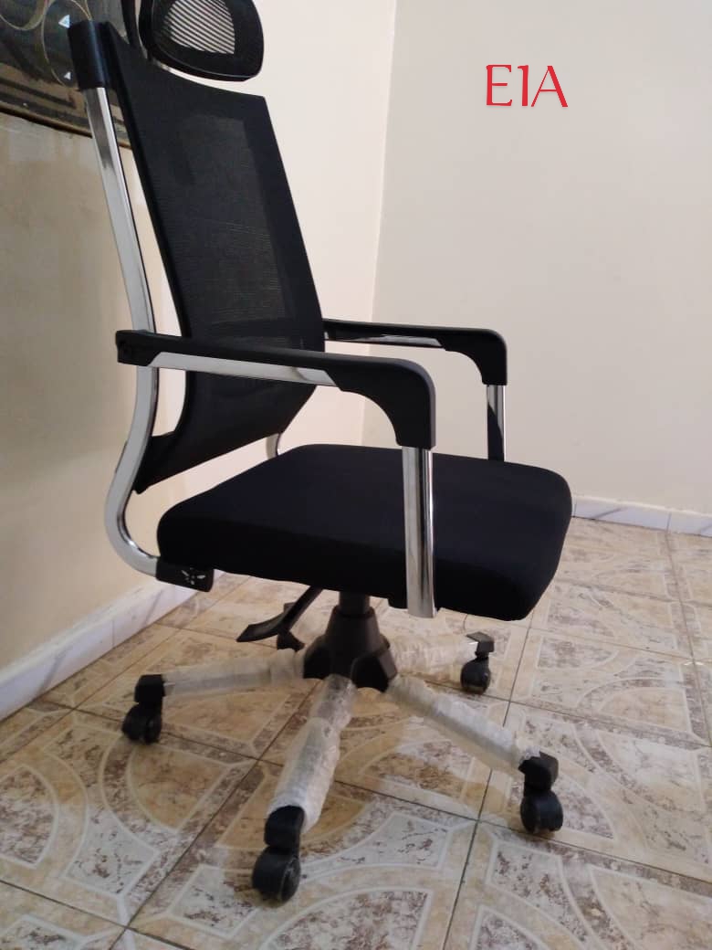 Chaises de bureau Chaises de bureau ergonomiques disponibles.
Veuillez nous contacter pour plus d