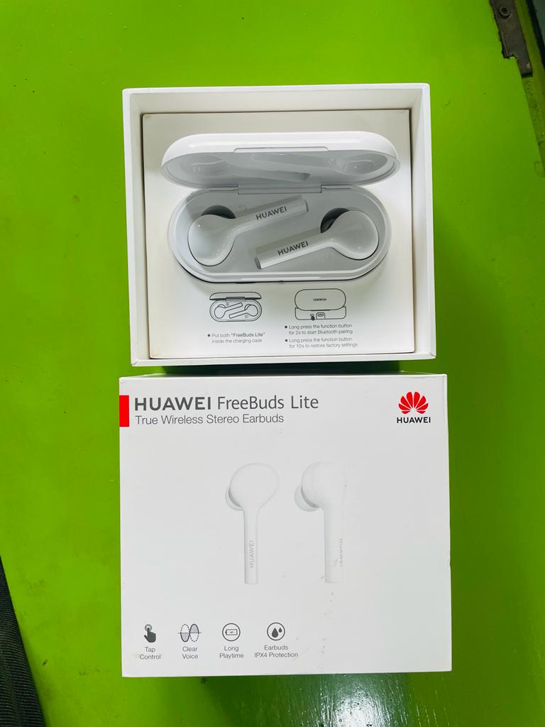 Huawei Freebuds Lite  Huawei Freebuds Lite 
Autonomie 12heures 
Clear voice 
Tape control
Ipx4 
Contact et Whatsapp : 77 878 98 87