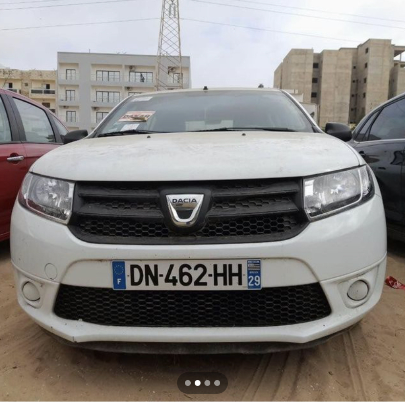 Dacia Sandero Vente véhicule Dacia sandero venant en parfait état.
Année : 2015
Kilométrage : 96000
Boite de vitesse : manuel
Etat : Venant pas encore muté
Places assises : 5
Je suis le propriétaire directe