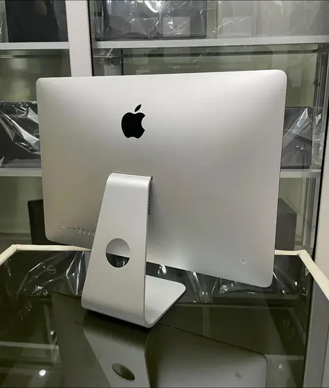 iMac Pro Rétina 2015 Core i7 Ram 16 gb disque dur 1 téra facture plus garantie livraison 2000