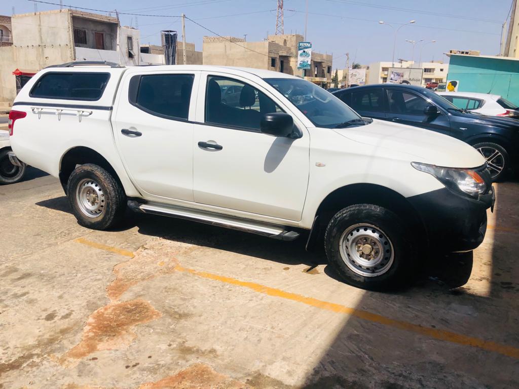 Location véhicule pick up Location véhicule pick up L200 / jour 
en zone Dakar et région