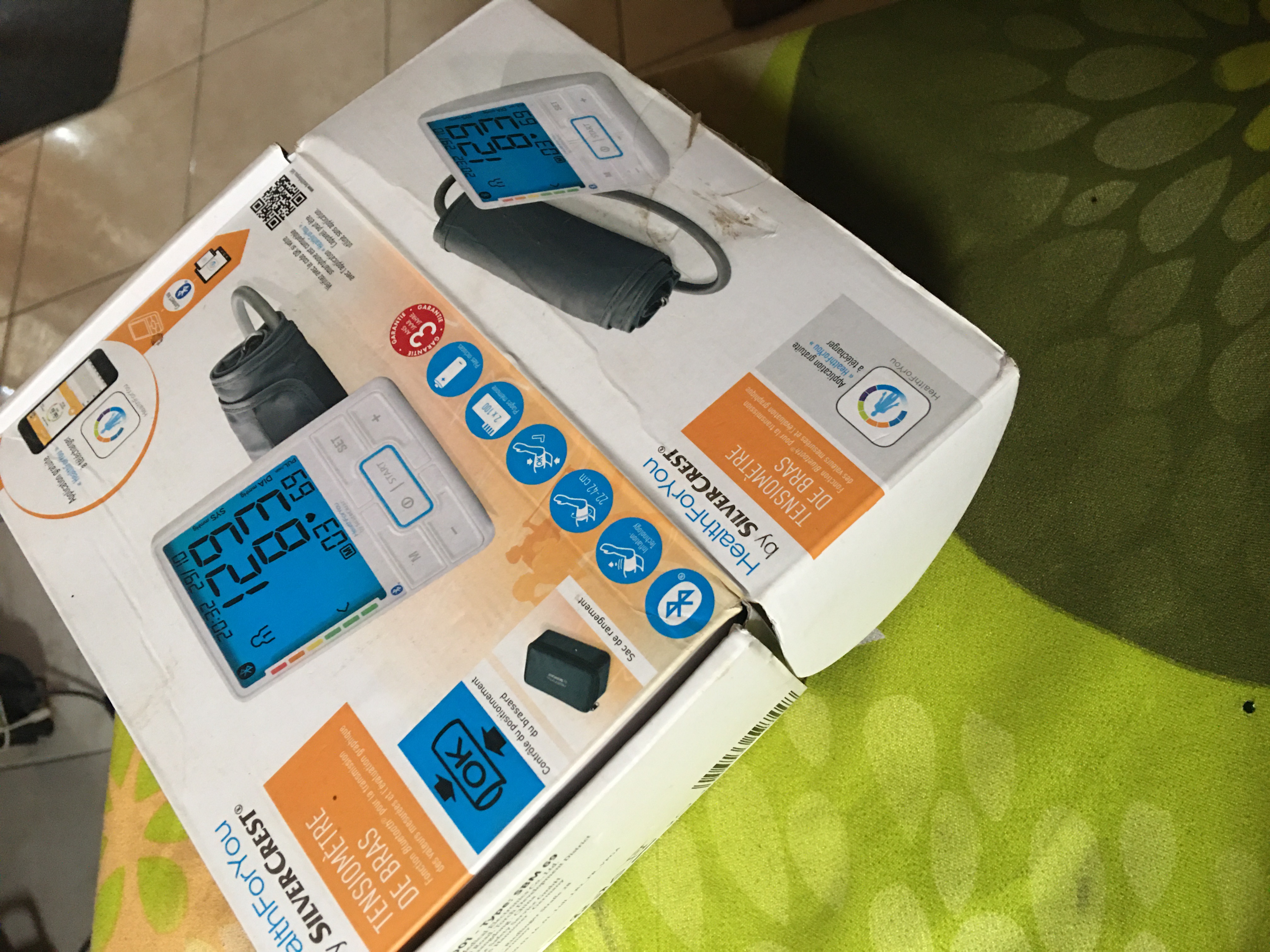 Vente de Tensiomètre de dernière génération Tensiomètre ”Health For You” by SilverCredt 
Avec une application gratuite a télécharger pour connecter a son téléphone par Bluetooth.