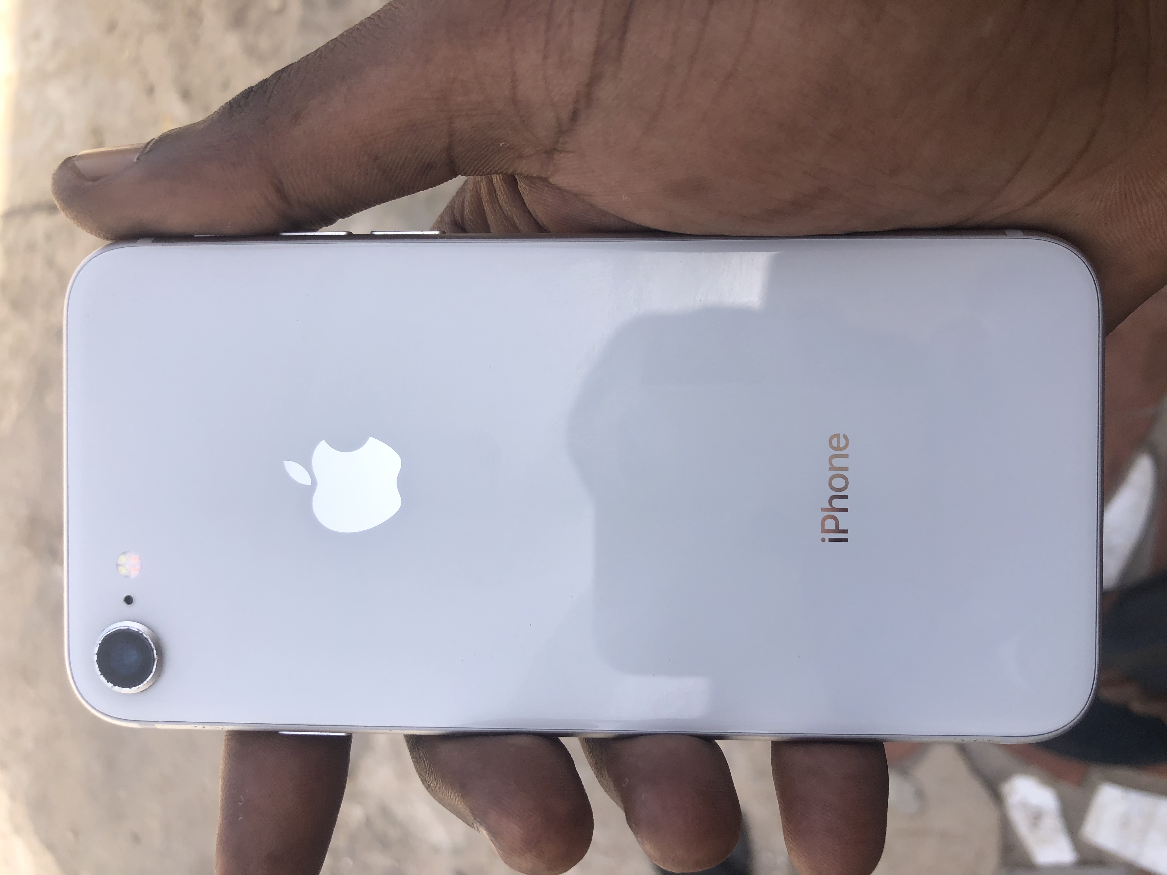 iPhone 8 Blanc 256go à Dakar