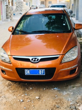 Hyandai elantra 2010 Manuel Essence Hyundai elentra année 2010 manuelle essence ⛽️ 99.000km