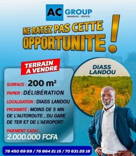 TERRAIN A VENDRE A DIASS Des terrains situés en face de l’autoroute à Diass Landou, à seulement 5 minutes de l’autoroute à péage et de l’aéroport, sont disponibles à la vente. Ces terrains, d