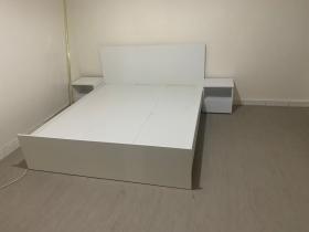 Lits en bois blanc + 2 chevets yh Lits simple en bois blanc de 2 et 3 places, importés et neufs disponible chez Inov Meuble à partir de 190.000f
Livraison + montage GRATUITS dans la ville de Dakar
contactez-nous pour plus d