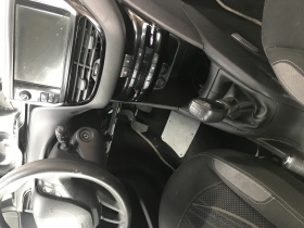 Vente Voiture Peugeot 208 en bon état climatisation intérieure propre
La société Garanti la vidange à chaque entretien merci
