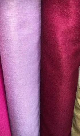 Tissu en lin De très jolis tissu en lin a vendre pour homme et femme tous les couleurs sont disponibles 
Gros et détails