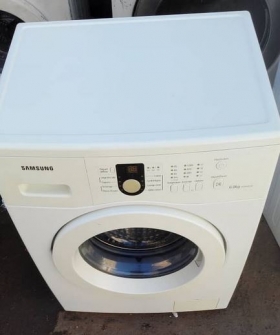  Machine à laver samsung Machine à laver de marque samsung 6kg très bon état de marche me contacter.
Tel : 705550147
