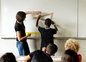 COURS DE VACANCES EN MATHS PC ET FRANÇAIS