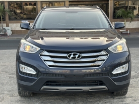Voiture à vendre  Hyundai Santafé venat 2016 essence automatique 4 cylindres avec caméra de recul intérieur tissu en excellente état kilométrage 88000