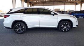  2018 Lexus RX 350 Full Options for sale 2018 Lexus RX 350 Full Options for sell

it is still very clean like new full option with perfect tires ( jake.mathias01@gmail.com) 

Mileage : 28520Km
EXT : WHITE
Transmission : Automatic
Drive type : AWD, All Wheel Drive
Fuel : Gasoline
Engine : 3.5L V6 DOHC 24V 
 

Serious and interested buyers should contact via email ( jake.mathias01@gmail.com)