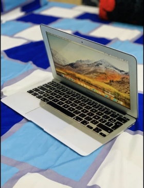 MacBook Air 13,6 pouces 2015 icore 5