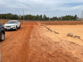 Terrains TF dans une cité résidentielle à Tivaouane Peulh terrains à vendre à tivaouane peulh à quelques miniutes du rond point apix et 35mn du centre-ville de dakar.

lotissement de terrains allant de 150m2 à 300m2 avec des titres fonciers 

Prix à partir de 12.000.000 fcfa

conditions souples et vente devant notaire

pour plus d