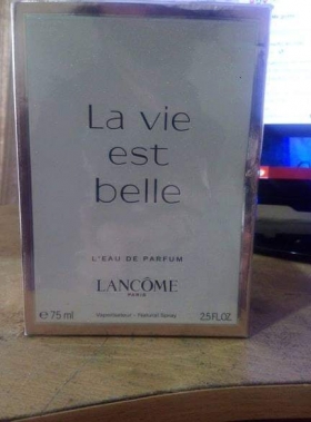 Parfum la vie est belle Lancôme  Parfum la vie est belle de Lancôme disponible. Réservez dès maintenant au 777182531.