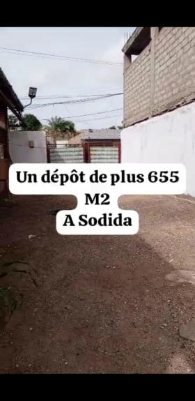 Depot 655m2 HLM SODIDA *VENTE MOU GAW DE DEPOT A DAKAR SODIDA!!*
 Depot de *655m2*  à vendre a HLM  SODIDA 
*- Titre foncier individuel* 
Charge NÉANT.                 
*- Prix: 425 millions*
CONTACT APPEL OU WHATSAPP:
78 271 82 78
*- Produit Bien Maitrisé*