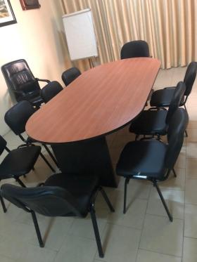 Table de réunion S3 Des tables de réunion neuves disponibles à partir de 180000mille. Le prix varie selon le nombre de place et le modèle. 

Livraison + montage GRATUITS dans la ville de Dakar. 

Contactez-nous pour plus d