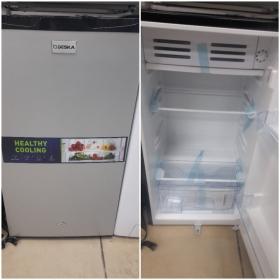 VENTE DE FRIGOS BAR  01 Chers clients, Best continental vous propose des FRIGOS BAR de très bonne qualité.
•-Frigo Bar Deska 130 000 CFA ;
•-Frigo Bar Midea 150 000 CFA ;
•-Frigo Bar Smart Technology 130 000 CFA ;
•-Frigo Bar Solstar 145 000 CFA ;
•-Mini bar 100 000 CFA et 105 000 CFA.
     PRODUIT GARANTIE
LIVRAISON PARTOUT A DAKAR!!!
