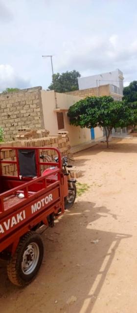 Terrain de 250 mètres carrés à vendre à Diamaguene, Sénégal 
Terrain de 250 mètres carrés à vendre à  diamaguene derrière boulangerie thioubou
Type de papier : bail
Zone calme
Accès facile
Eau et électricité disponibles
Commerces et services à proximité
Bon pour projet à usage d’habitation ou d’investissement immobilier
Prix: 7 500 000 de francs CFA soit 11 450 euros

