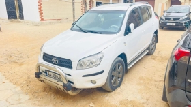 Toyota Rav4 2009 *WANTER RANG MOUY GAW!! PROMO MAGAL!!*
Toyota Rav4  2009 Tres Propre
*Plaque Recente/ Annee: 2009/ Climatisée/ diésel manuel climatisé/ moteur d’origine/ Version 4x4/ intérieur en cuir/ Grand Ecran/ jente alluminum/ En très bon état*
*- PriX Kheweul: 4.950.000f*
*- CONTACT APPEL OU WHATSAPP:
78 271 82 78
*- Visible a La Medina*