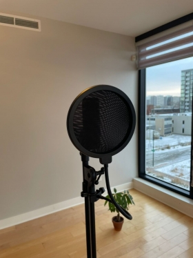 Matériel de studio Audio Technica AT-2040+Acessoires Je vend un microphone de studio de très bonne qualité que l