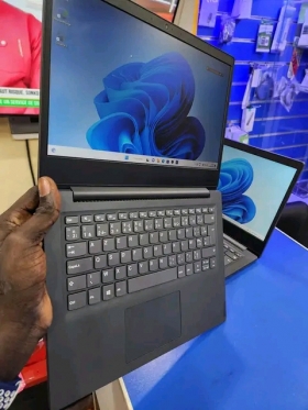 Surface 2021 tactile 