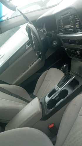 Hyundai Sonata 2016 
HYUNDAI SONATA 
 ANNÉE 2016 
AUTOMATIQUE ESSENCE 
100MIL KM
PROPRE ET NICKEL 
 
