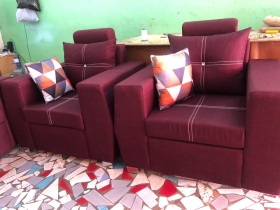 Salon canapé fauteuil Confection et vente de salons de qualité
Produits neufs 
Prix négociable
Livraison gratuite sur Dakar