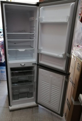 REFRIGIRATEUR COMBINE ASTECH Réfrigérateur  combiné 3 tiroirs silencieux consommant moins d
