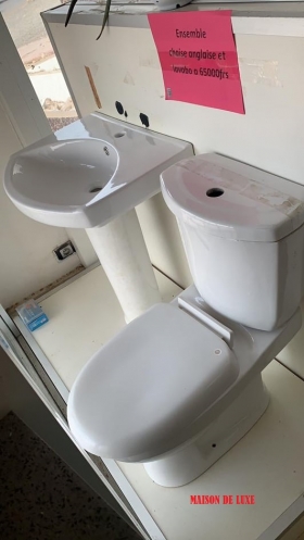 Lavabo + Chaise Anglaise
