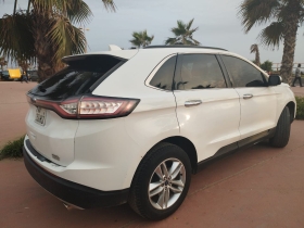 Ford Edge SEL 2016 *WANTER RANG MOUY GAW!! PROMO MAGAL!!*
Ford Edge 2016 Tres Propre
*Plaque Recente/ Annee: 2016/ Climatisée/ automatique Essence/ 4 cylindres/ Moteur 2.0/ 130.000km/ lets go grand ecran caméra d recul intérieur cuir beige moteur/ mal electric/ En Excellent Etat* 
*- PriX Kheweul: 6.900.000*
*- CONTACT APPEL OU WHATSAPP:
78 271 82 78
*- Visible a La Medina*