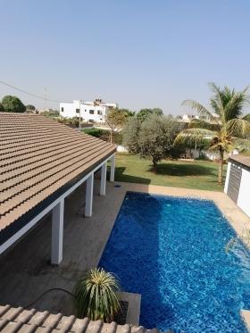 Villa meublée de 1000m2 à vendre à Saly Sénégal