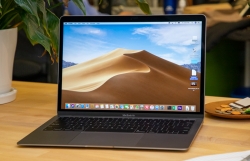 MacBook Air (Retina, 13-inch, 2018) MacBook Air (Retina, 13-inch, 2018) 
Utilisé mais reste propre pour un professionnel ou un étudiant.

Raison de vente j