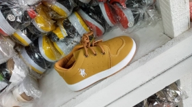 Chaussures pour les enfants