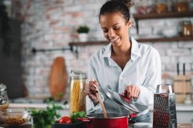 Je suis à la recherche de travail ménage cuisine.  Je suis à la recherche de travail ménage cuisine. 
 Je suis très motivée ,rigoureuse et ponctuelle. Je joins à mes qualités humaines et professionnelles une ambiance de vous servir avec volonté . je serai ravie de pouvoir apporter mes compétences acquises au cours de mon cursus ainsi que mon profond enthousiasme à travailler à vos côtés.
Dans l’attente de votre réponse, je vous prie d’agréer, l’expression de mon plus profond respect.
Merci de me contacter