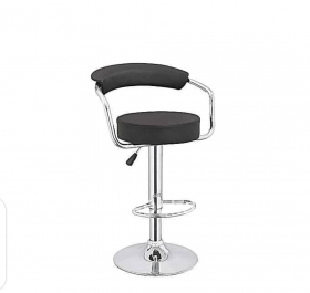 Chaise pour salon de coiffure Chaise pour salon de coiffure à vendre. Disponible qualité limitée