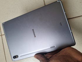 Samsung galaxy tab s6 cellulaire 1 sim 4G neuf