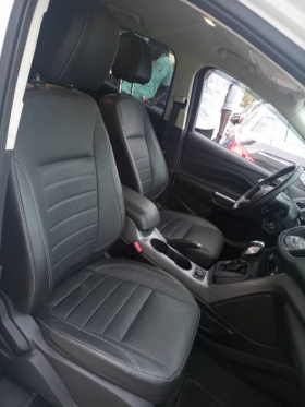 Ford Escape Ford escape 2014 SE 4wd
 intérieur cuir
 grand écran 
caméra de recul
 moteur 2.0 
4200 milles