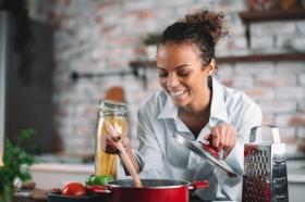 Je suis à la recherche de travail ménage cuisine Je suis à la recherche de travail ménage cuisine . 
 Je suis très motivée ,rigoureuse et ponctuelle. Je joins à mes qualités humaines et professionnelles une ambiance de vous servir avec volonté . je serai ravie de pouvoir apporter mes compétences acquises au cours de mon cursus ainsi que mon profond enthousiasme à travailler à vos côtés.
Dans l’attente de votre réponse, je vous prie d’agréer, l’expression de mon plus profond respect.
Merci de me contacter