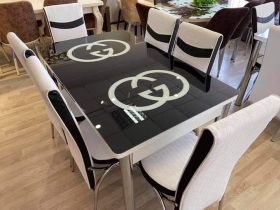Tables à manger  Des tables à manger 6 et 8 places disponibles en différents modèles.
Les prix varient en fonction des modèles.
Veuillez nous contacter pour plus d