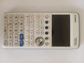 Casio Graph 90+E Marque : Casio
Couleur : blanc
Type : Calculatrice Graphique
Source d