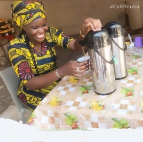 offre veudeuse 22/08/20
Offre d’emploi Taif
Profil : Vendeuse ( qui sait faire du café touba , thé, quinquéliba et saura aussi vendre du crédit téléphonique et les parfums 
De préférence non loin de Point E
Adresse : Point E
Horaire : 7h30-18h30 
Salaire : 40000 FCFA + repas de 500
Repos : Tous les Dimanche
