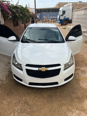 Chevrolet Cruze 2013 Chevrolet cruze année 2013 automatique essence déjà immatriculé plaque récente 89.000km Climatisé accoudoir central en très bon état visite Tecnique et assurance a jour une voiture très luxueuse économique et confortable zéro Consommation idéal pour les débutantes