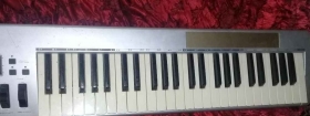  Clavier midi usb m audio Bonjour, clavier midi usb 4 octaves de marque m audio en très bon état à vendre.
Tel  : 785334185

