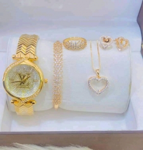 Bijoux en plaqué or Bijoux en plaqué or à vendre.